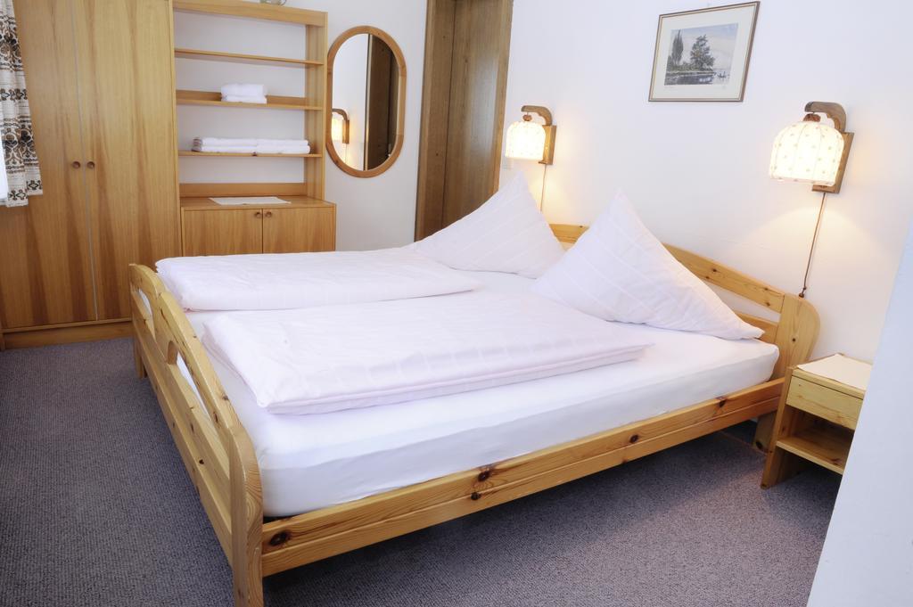 Haus Gariella Apartment Гарделен Екстериор снимка