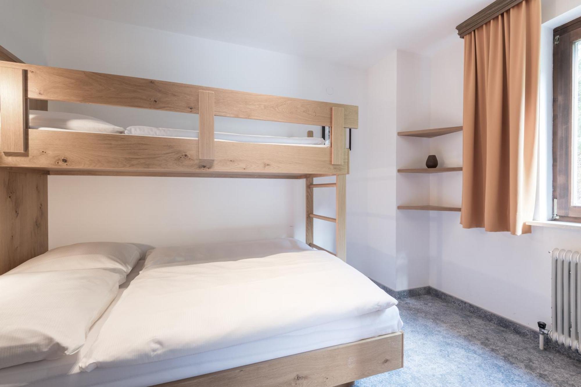 Haus Gariella Apartment Гарделен Екстериор снимка