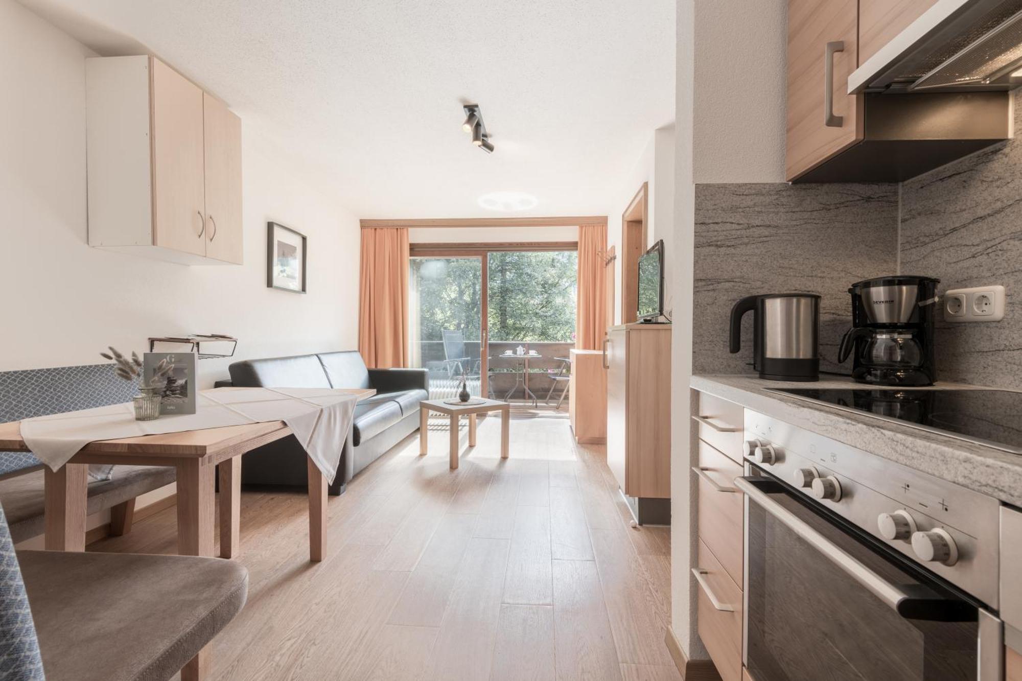 Haus Gariella Apartment Гарделен Екстериор снимка